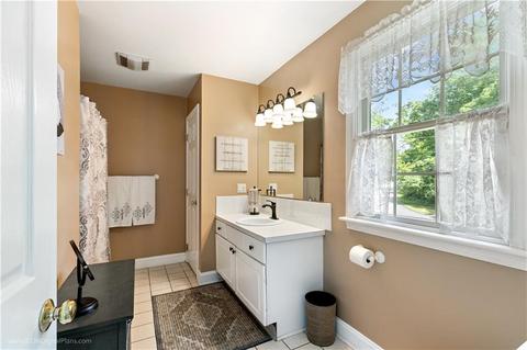 15 Katie Dr, Warren, RI 02885 photo 29