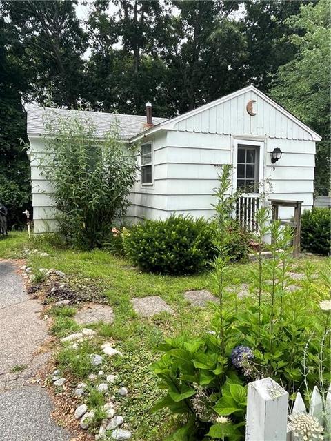 88 Old Post Rd #19, Westerly, RI 02891 photo 4