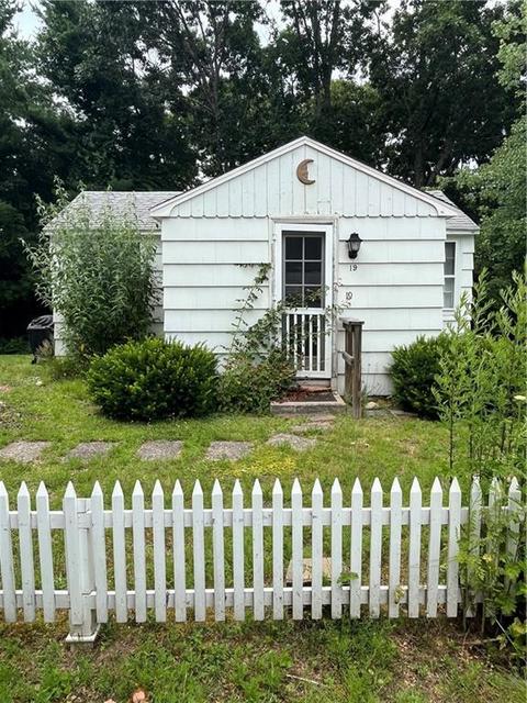 88 Old Post Rd #19, Westerly, RI 02891 photo 3