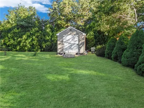 29 Andersen Ct, Westerly, RI 02891 photo 9