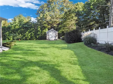 29 Andersen Ct, Westerly, RI 02891 photo 10