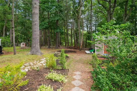 73 Hillside Dr, Mapleville, RI 02839 photo 10