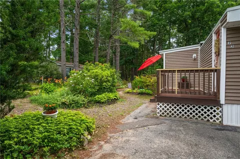 73 Hillside Dr, Mapleville, RI 02839 photo 3
