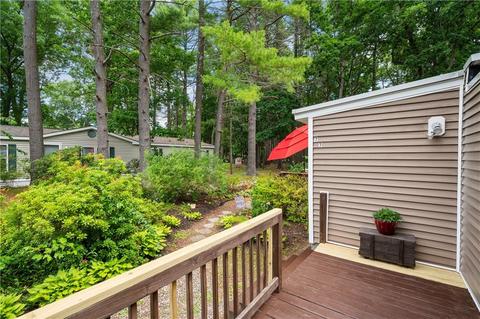 73 Hillside Dr, Mapleville, RI 02839 photo 4