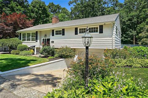 91 Hull St, Warwick, RI 02888 photo 2