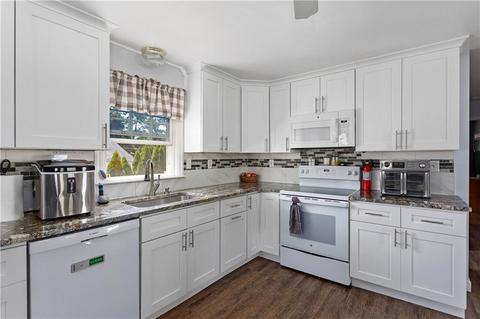 102 Sidney Ave, Woonsocket, RI 02895 photo 4
