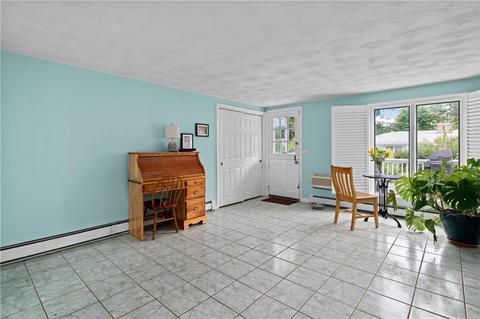 515 Red Chimney Dr, Warwick, RI 02886 photo 15
