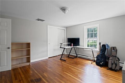 515 Red Chimney Dr, Warwick, RI 02886 photo 27