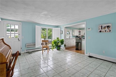 515 Red Chimney Dr, Warwick, RI 02886 photo 16