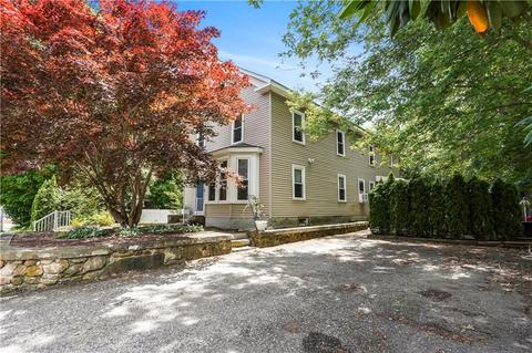 198 Mason St, Woonsocket, RI 02895 photo 2