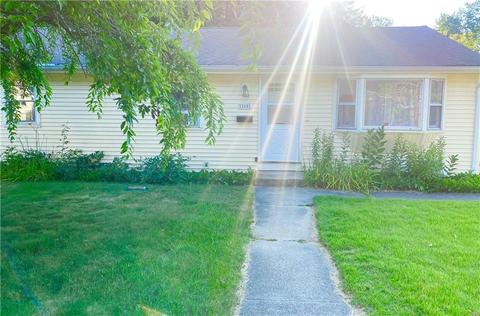 165 Saint Leon Ave, Woonsocket, RI 02895 photo 2