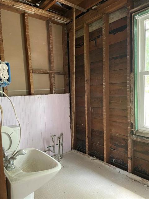 79 Thomas St, Woonsocket, RI 02895 photo 16