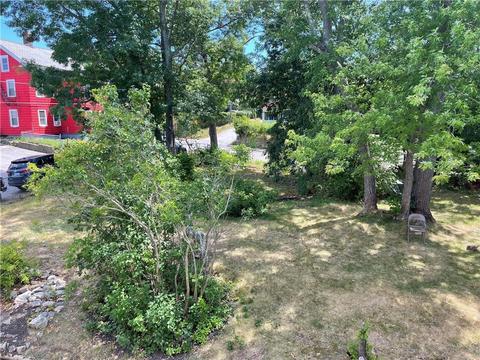 79 Thomas St, Woonsocket, RI 02895 photo 8
