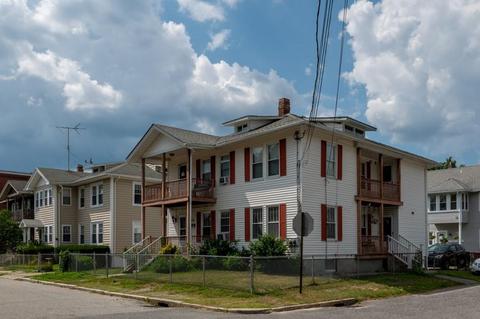 272 Estes St, Woonsocket, RI 02895 photo 2