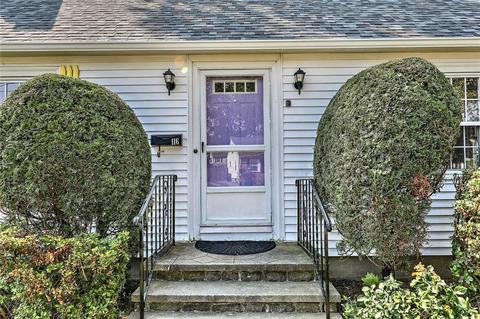 116 Mayfair Rd, Warwick, RI 02888 photo 3
