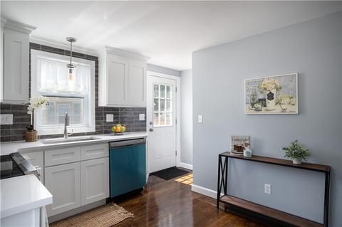 63 Milton Rd, Warwick, RI 02888 photo 4