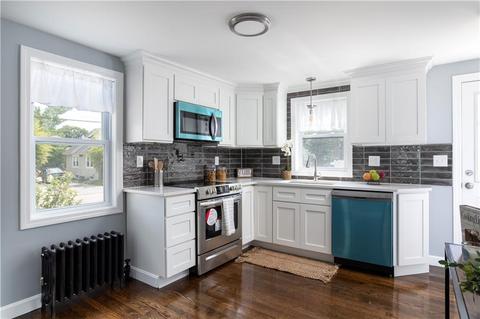 63 Milton Rd, Warwick, RI 02888 photo 3