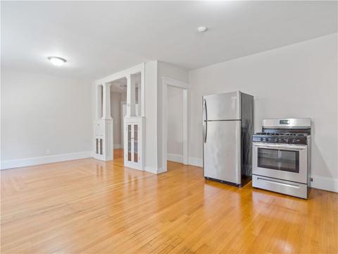 373 Providence St, Woonsocket, RI 02895 photo 5