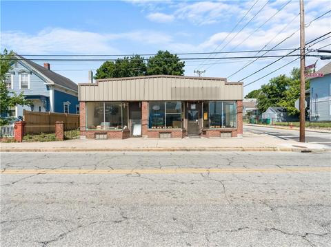 373 Providence St, Woonsocket, RI 02895 photo 1