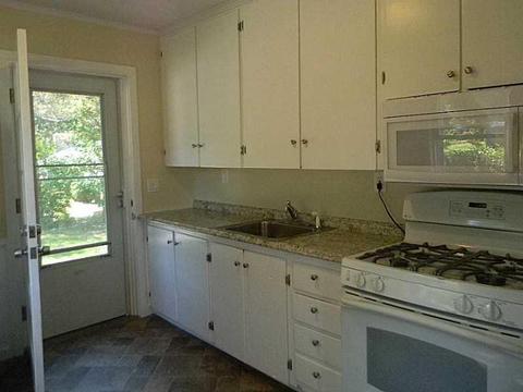 53 Westminster St, Westerly, RI 02891 photo 6