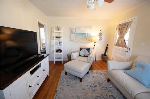 53 Westminster St, Westerly, RI 02891 photo 4