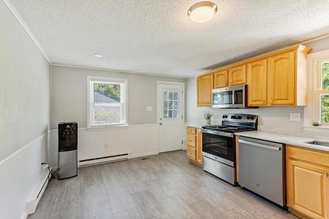 151 Saint Leon Ave, Woonsocket, RI 02895 photo 8