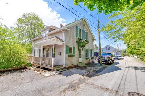 6 Lanphear St, West Warwick, RI 02893 photo 2