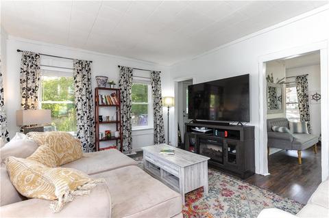 6 Lanphear St, West Warwick, RI 02893 photo 13