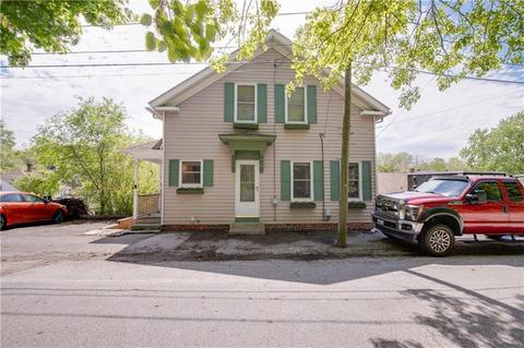 6 Lanphear St, West Warwick, RI 02893 photo 1