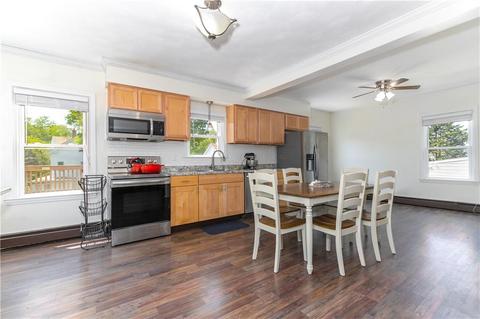 6 Lanphear St, West Warwick, RI 02893 photo 8