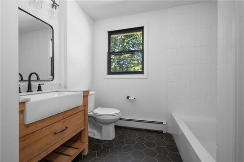 4 Star Ave, Woonsocket, RI 02895 photo 12