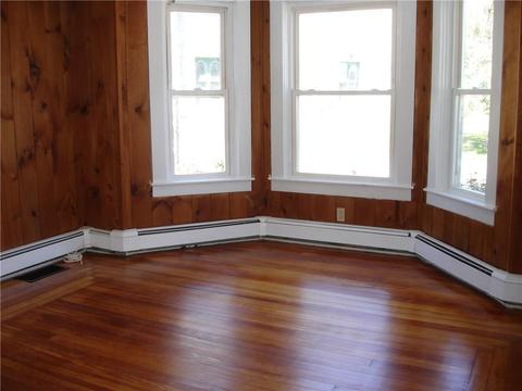 37 Daniels St, Woonsocket, RI 02895 photo 7