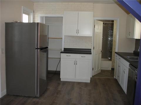 37 Daniels St, Woonsocket, RI 02895 photo 6