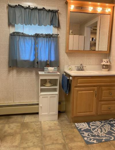 60 May Ave, Warwick, RI 02889 photo 10