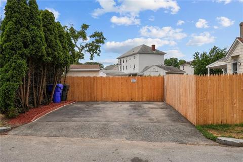 69 Jackson Ave, Riverside, RI 02915 photo 4