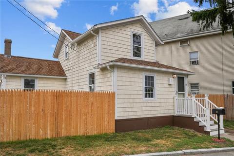 69 Jackson Ave, Riverside, RI 02915 photo 2