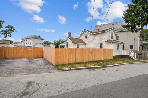 69 Jackson Ave, Riverside, RI 02915 photo 3