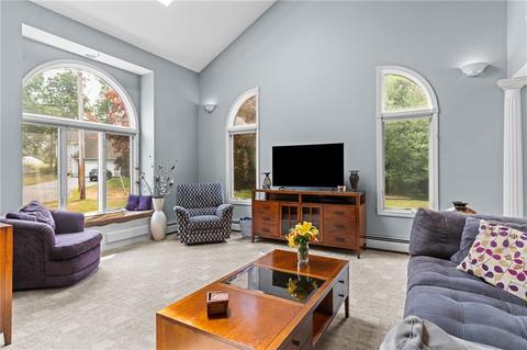 19 Katie Dr, Warren, RI 02885 photo 5