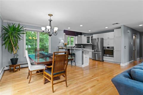 19 Katie Dr, Warren, RI 02885 photo 7