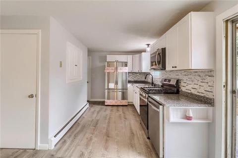 67 Hillard Ave, Warwick, RI 02886 photo 9