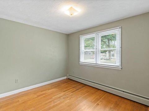 37 Foxcroft Ave, Warwick, RI 02889 photo 15