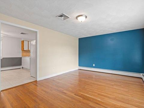 37 Foxcroft Ave, Warwick, RI 02889 photo 11