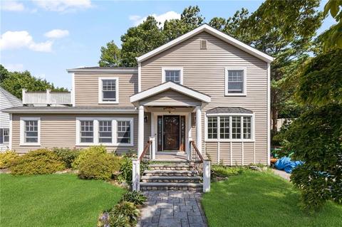 71 Summer St, Westerly, RI 02891 photo 2