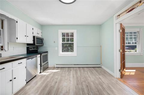 71 Summer St, Westerly, RI 02891 photo 8