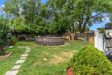 56 Marshall Rd, Woonsocket, RI 02895 photo 37