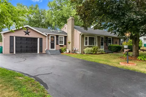 56 Marshall Rd, Woonsocket, RI 02895 photo 1