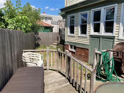 275 Park Ave, Woonsocket, RI 02895 photo 4
