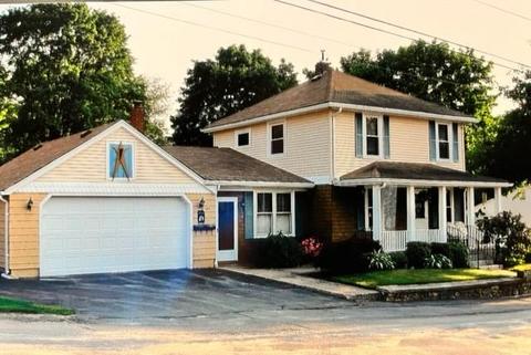 143 Manila Ave, Woonsocket, RI 02895 photo 3