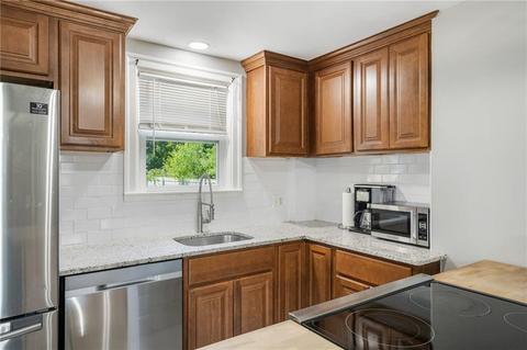 244 3rd Ave, Warwick, RI 02888 photo 13