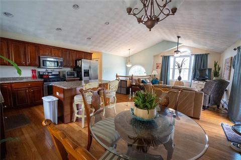 936 Warwick Ave, Warwick, RI 02888 photo 5